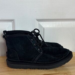 UGG Men's Black Chukka Boots Size 6 S/N 1017320 women’s size 7